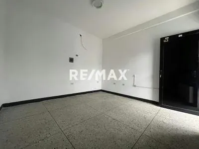 Local Comercial N° 20 en Alquiler Avenida Andrés Bello entre Carrera 21 y 22 Zona Centro- Barquisimeto - 3