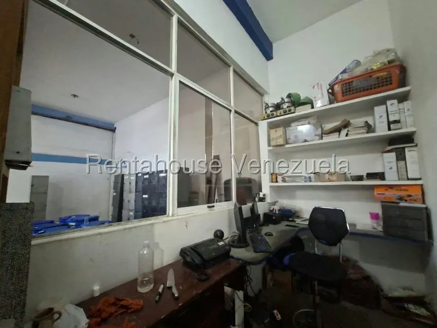 Galpon - Deposito en Venta en Zona Oeste, Lara - 3