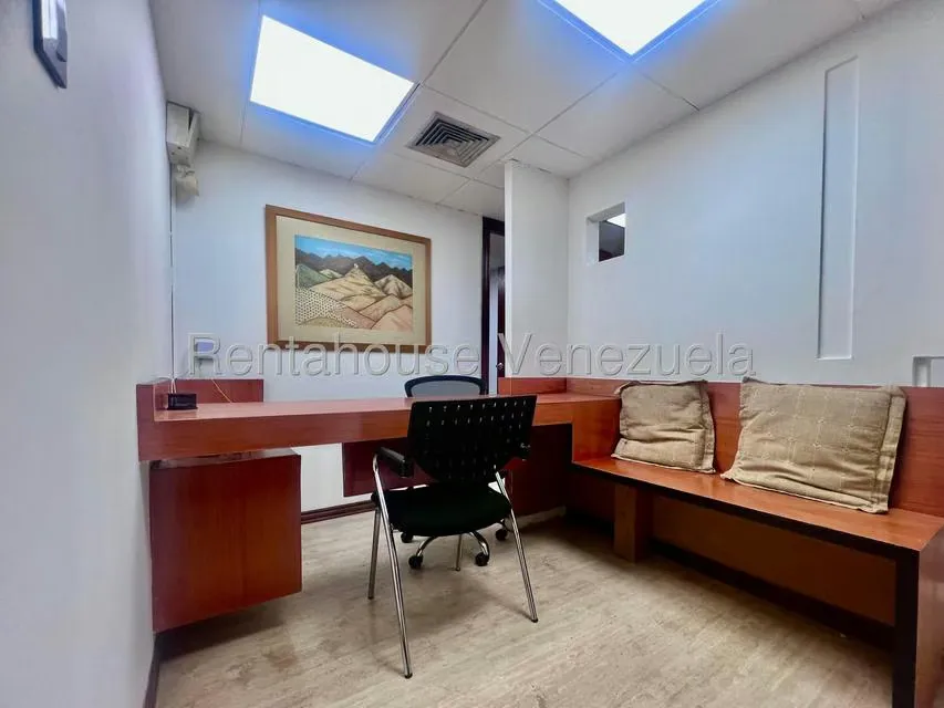 Oficina en Venta en Las Mercedes, Distrito Metropolitano - 2