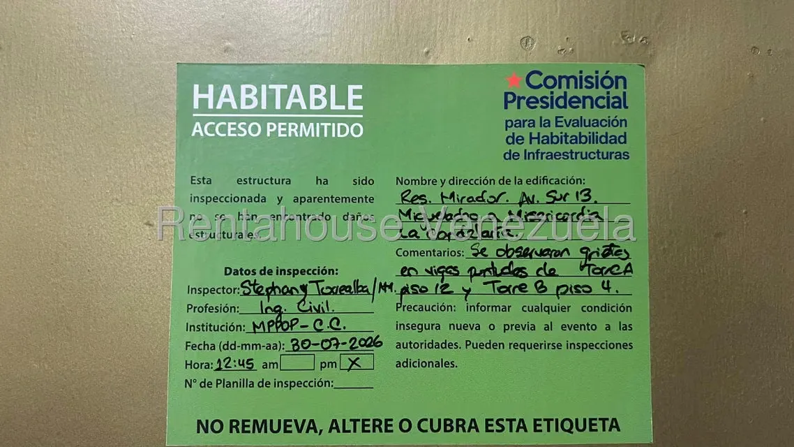 Apartamento (1 Nivel) en Venta en Parroquia La Candelaria, Distrito Metropolitano - 2
