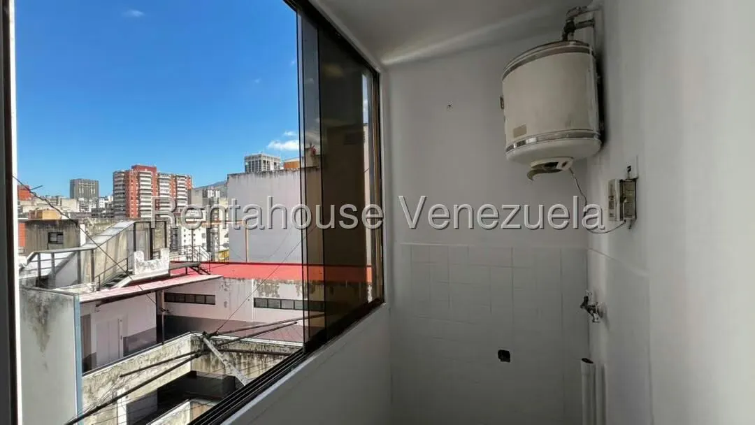 Apartamento (1 Nivel) en Venta en Parroquia La Candelaria, Distrito Metropolitano - 15