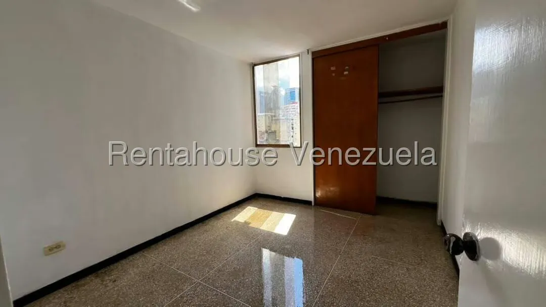 Apartamento (1 Nivel) en Venta en Parroquia La Candelaria, Distrito Metropolitano - 17