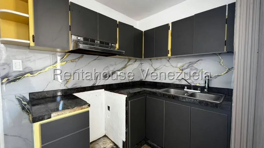 Apartamento (1 Nivel) en Venta en Parroquia La Candelaria, Distrito Metropolitano - 10