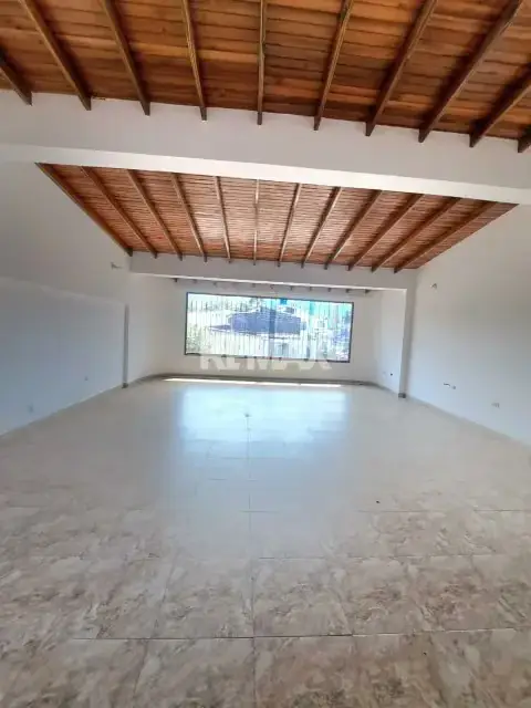 EN VENTA LOCAL A ESTRENAR PISO 1 EDIFICIO GALLARDIN Calle 3 de gallardin, bajando 1 cuadra de las caballerizas