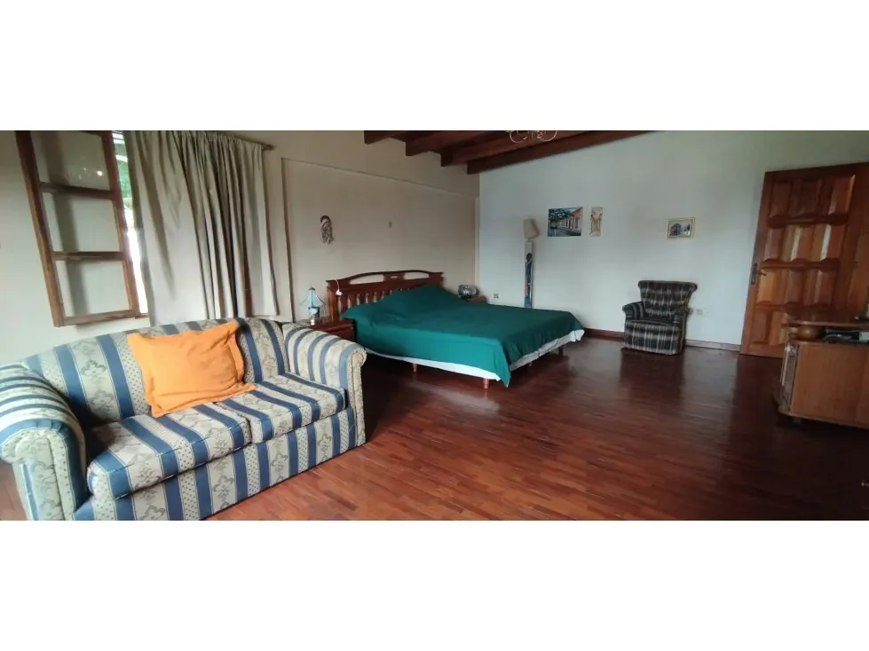 CASA EN VENTA - URB. SAN BERNARDINO 565 m2 5h+s/5b+s/3pe - 17