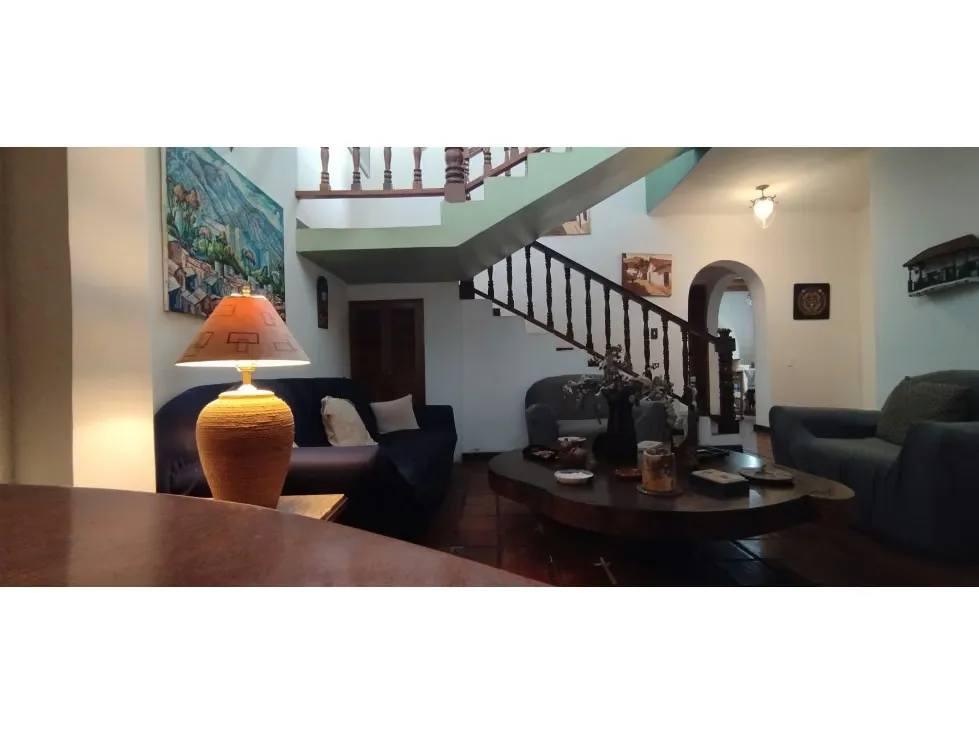 CASA EN VENTA - URB. SAN BERNARDINO 565 m2 5h+s/5b+s/3pe - 6