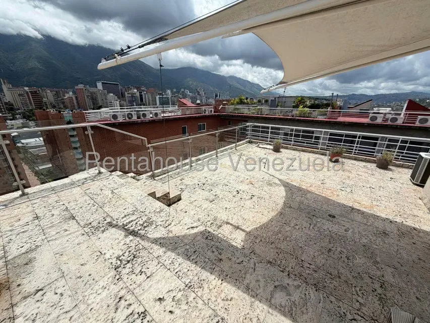 Apartamento (Penthouse) en Alquiler en El Rosal, Distrito Metropolitano - 23