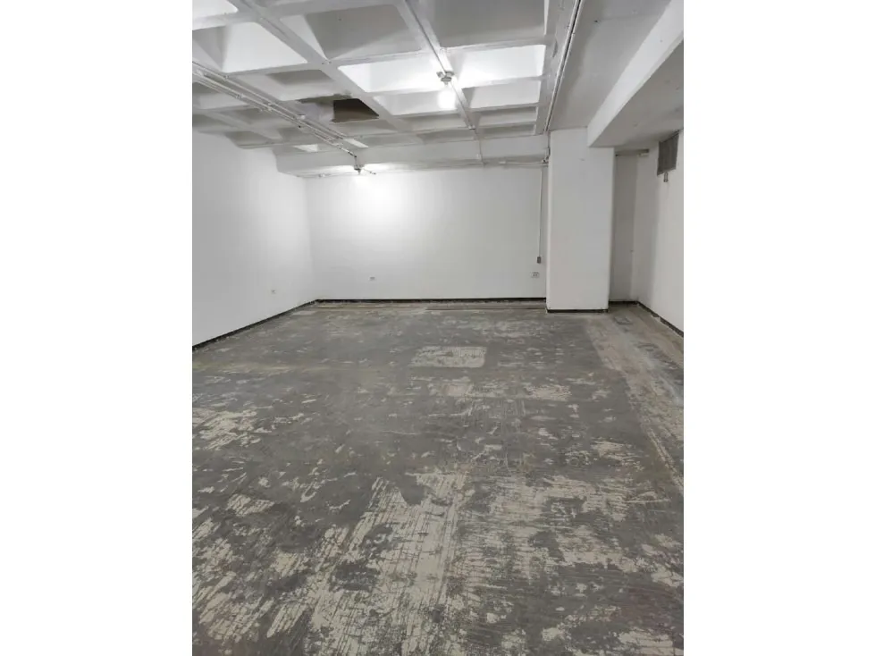 DEPÓSITO ALQUILER 20 MTS2 TORRE BAZAR BOLÍVAR - 7