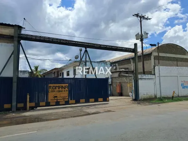 EN VENTA GALPON CALLE MARIN EL CANAL - 3
