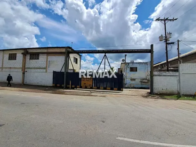 EN VENTA GALPON CALLE MARIN EL CANAL - 8