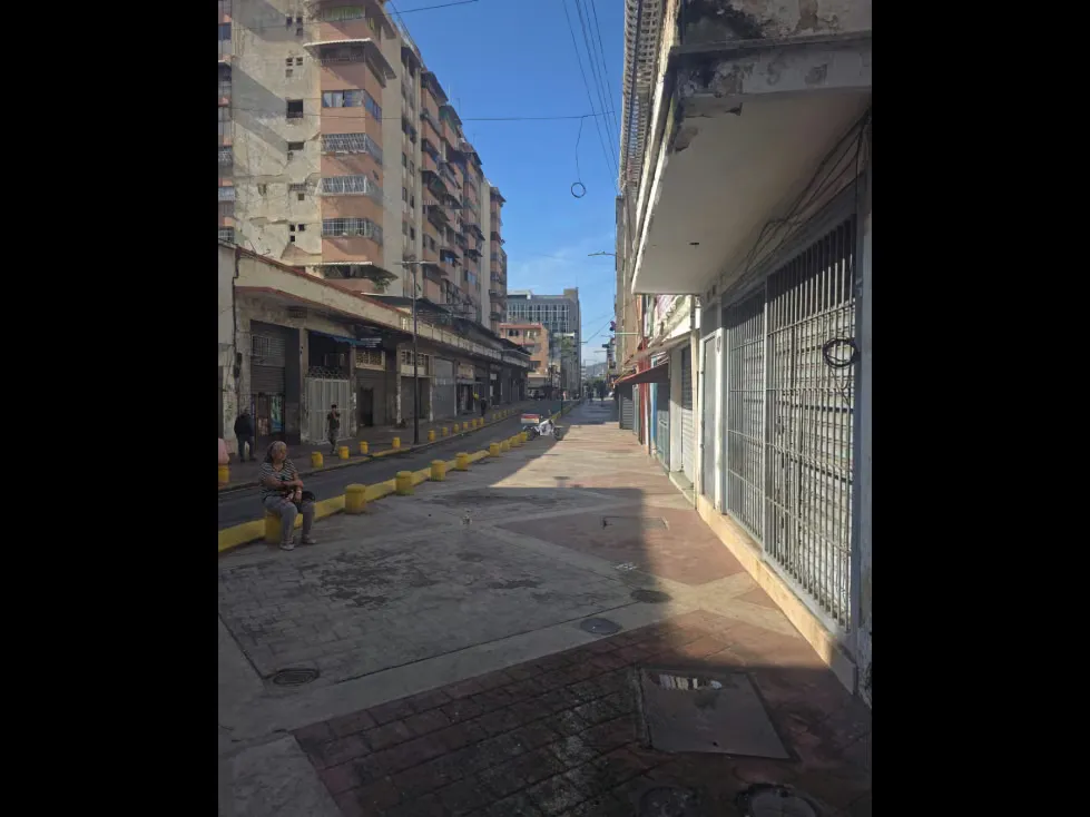 Local en Alquiler en Altagracia (Primer piso) - 12