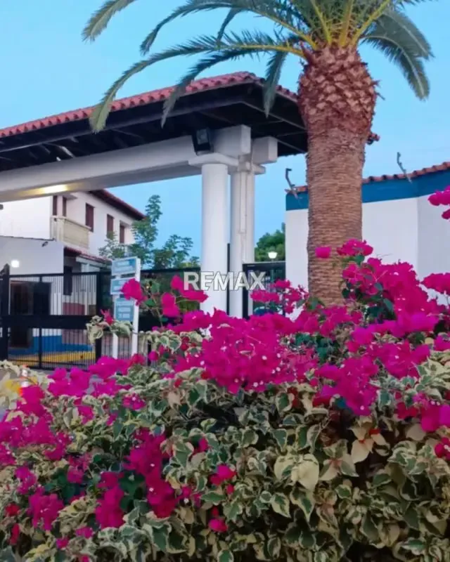 TOWNHOUSE EN VENTA CON PISCINA,CERCA DE COLEGIO,SAMBIL,PLAYAS - 4