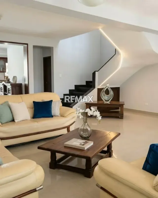 TOWNHOUSE EN VENTA CON PISCINA,CERCA DE COLEGIO,SAMBIL,PLAYAS - 5