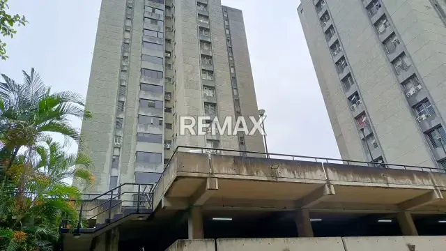 Alquiler de Apartamento de 3 Hab y 2 PE en Conjunto Privado – La Boyera - 2
