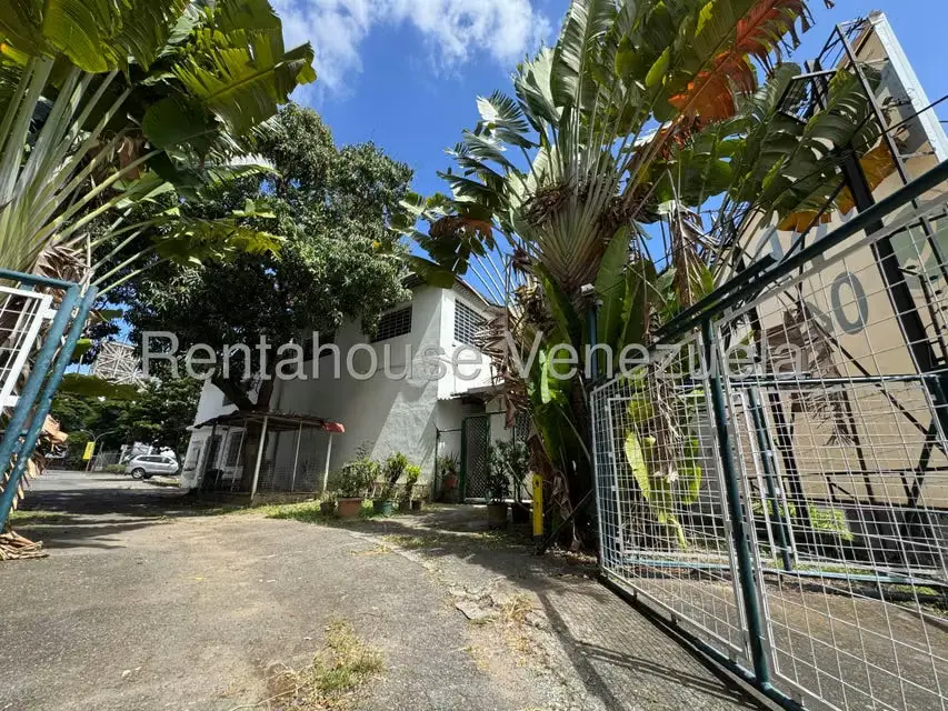 Terreno (Comercial) en Venta en La Trinidad, Distrito Metropolitano - 4