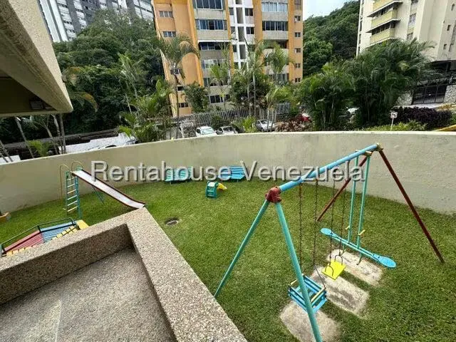 Apartamento (1 Nivel) en Venta en Colinas de La California, Distrito Metropolitano - 25