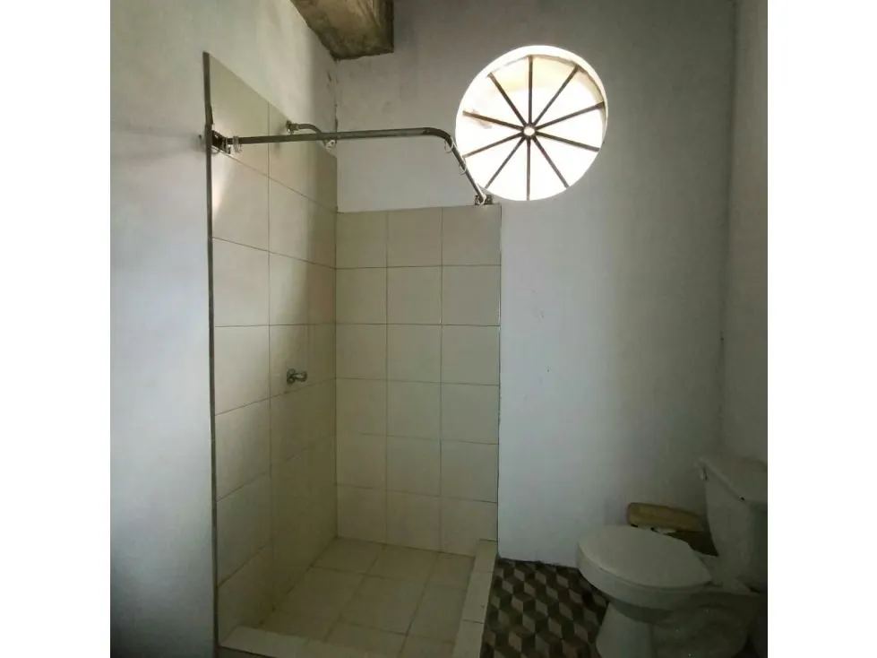 Alquilo local comercial 500m2 Pueblo del Hatillo 9812 - 10