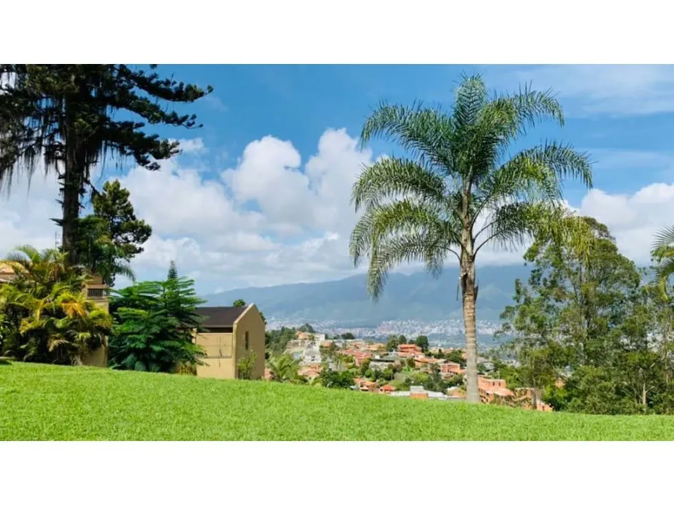 Se Vende Casa 800m2 para REMODELAR en la Urbanización Alto Hatillo - 3
