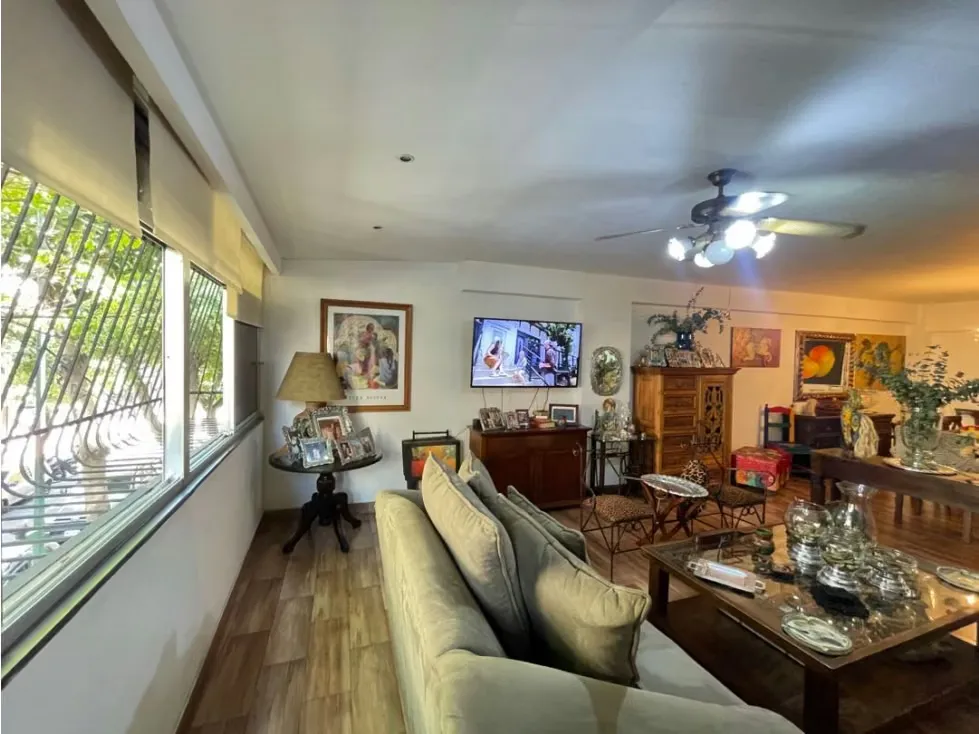 Apartamento remodelado en venta Chacao calle sucre 144m2