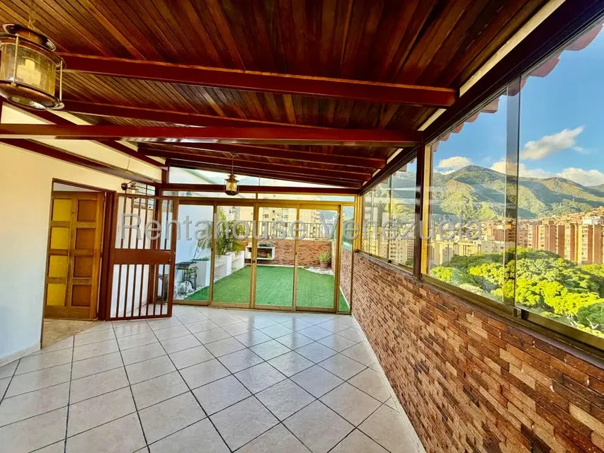 Apartamento (1 Nivel) en Venta en La Urbina, Distrito Metropolitano - 11