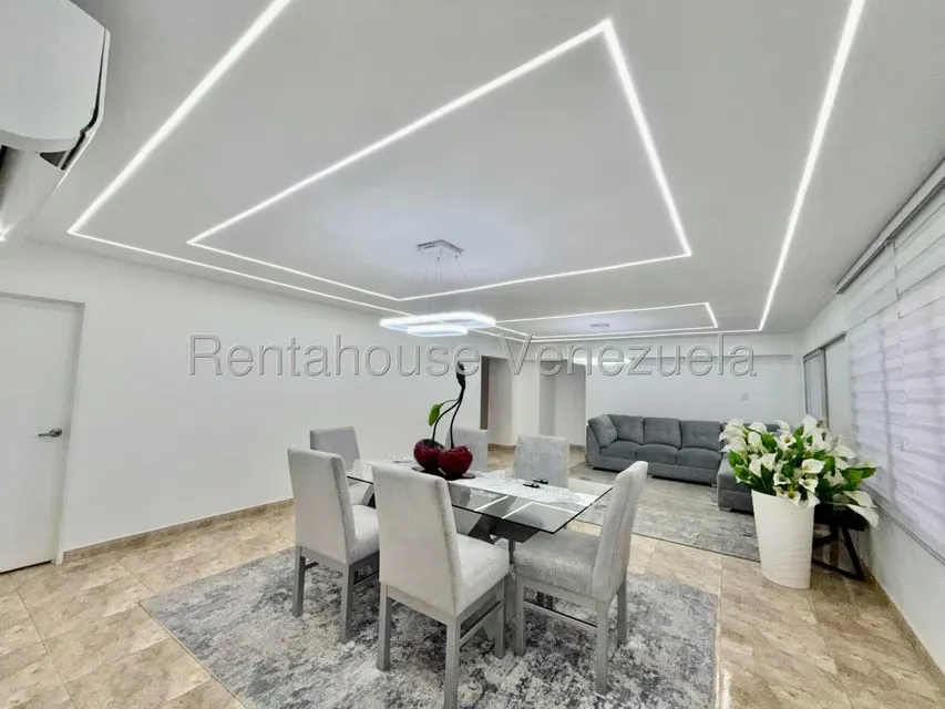 Apartamento (1 Nivel) en Venta en La Urbina, Distrito Metropolitano - 3