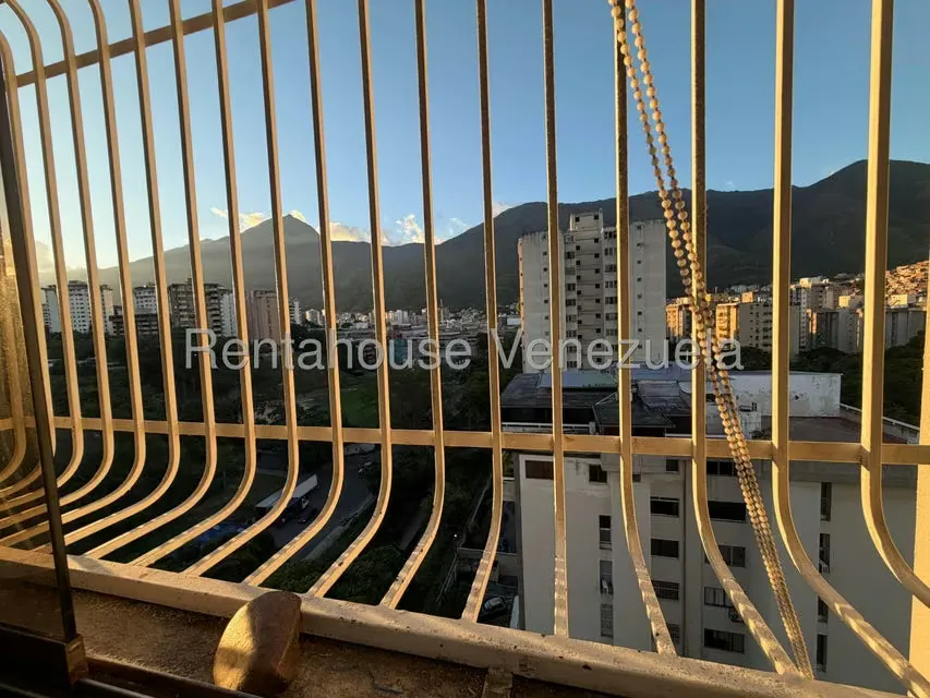 Apartamento (1 Nivel) en Venta en La Urbina, Distrito Metropolitano - 33