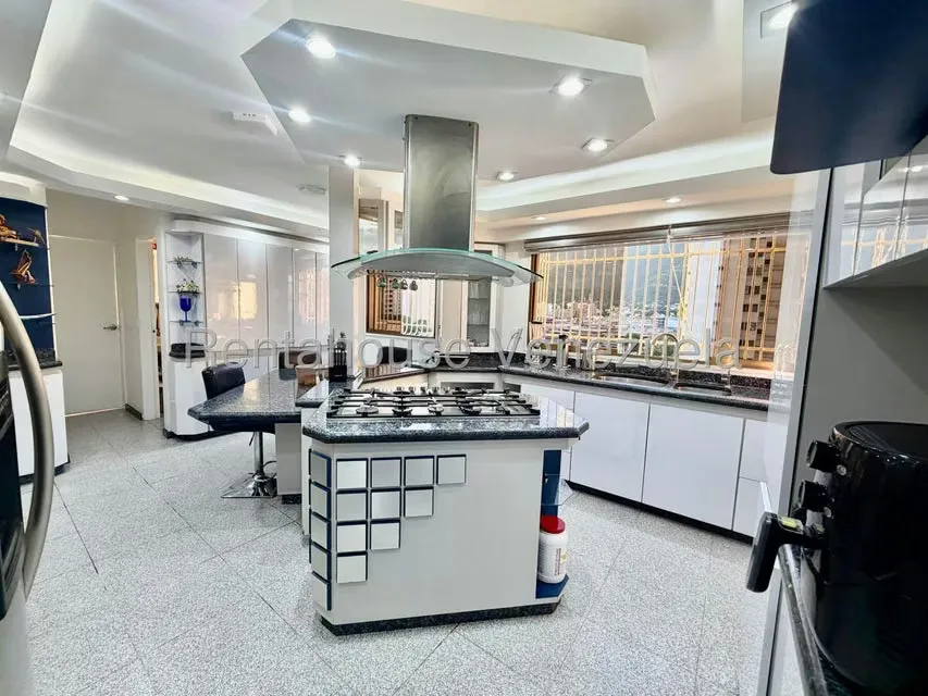 Apartamento (1 Nivel) en Venta en La Urbina, Distrito Metropolitano - 6
