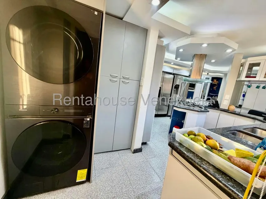 Apartamento (1 Nivel) en Venta en La Urbina, Distrito Metropolitano - 8