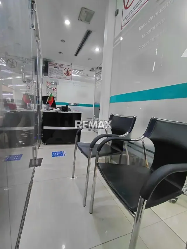 VENTA DE LOCAL COMERCIAL Y FONDO DE COMERCIO CENTRO MÉDICO DIAGNÓSTICO SABANA GRANDE, C.A. - 7