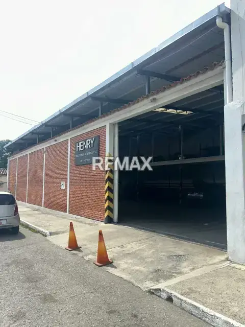 En Venta Galpón Comercial Ubicado en la Calle 39 con Carrera 29