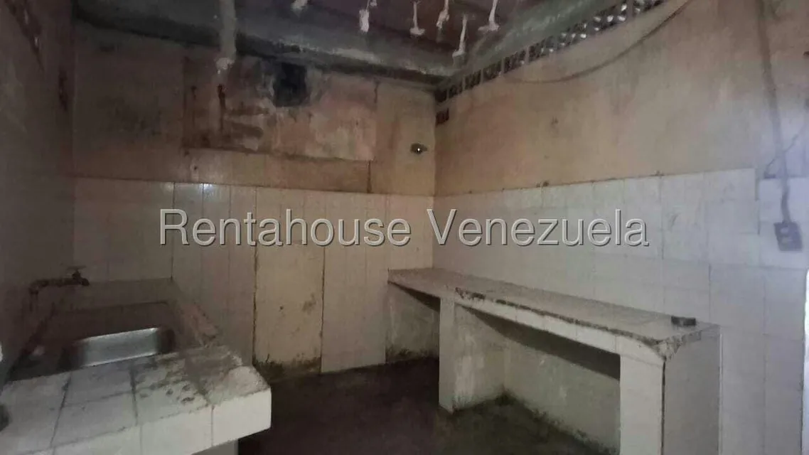 Local Comercial en Venta en Avenida Libertador, Lara - 11