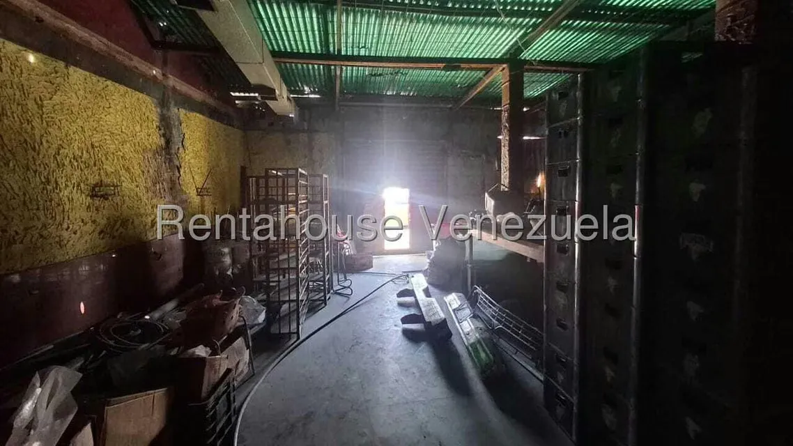Local Comercial en Venta en Avenida Libertador, Lara - 17