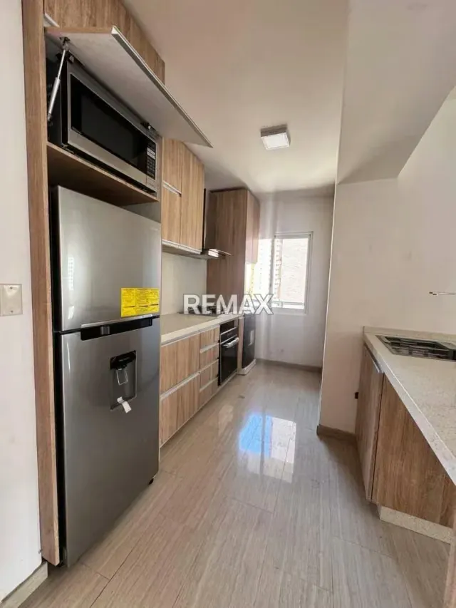 Alquiler Apartamento Semi-amoblado con planta electrica TOTAL Res. Agua Viva La Trigalena piso 4 - 7
