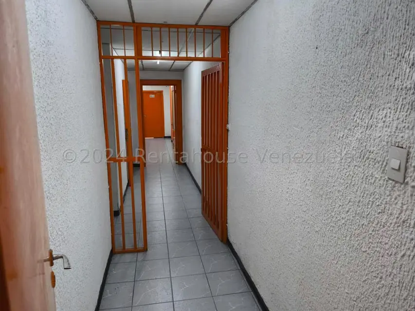 Comercial (Oficina) en Alquiler en Parroquia La Candelaria, Distrito Metropolitano - 11