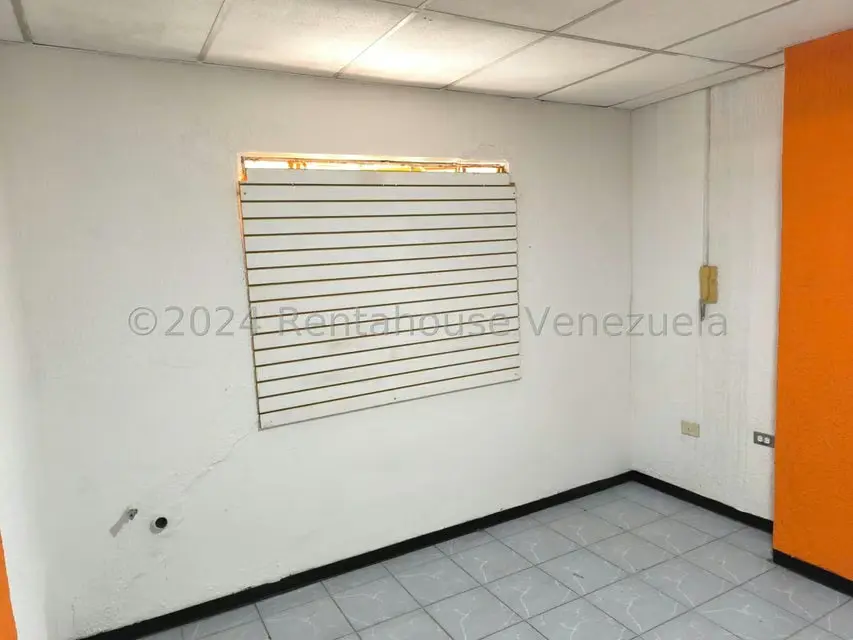 Comercial (Oficina) en Alquiler en Parroquia La Candelaria, Distrito Metropolitano - 14