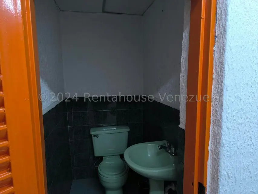 Comercial (Oficina) en Alquiler en Parroquia La Candelaria, Distrito Metropolitano - 6