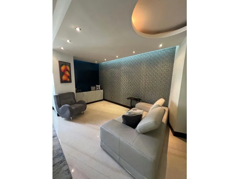 Vendo apartamento 208m2 Colinas de Valle Arriba 8620 - 4