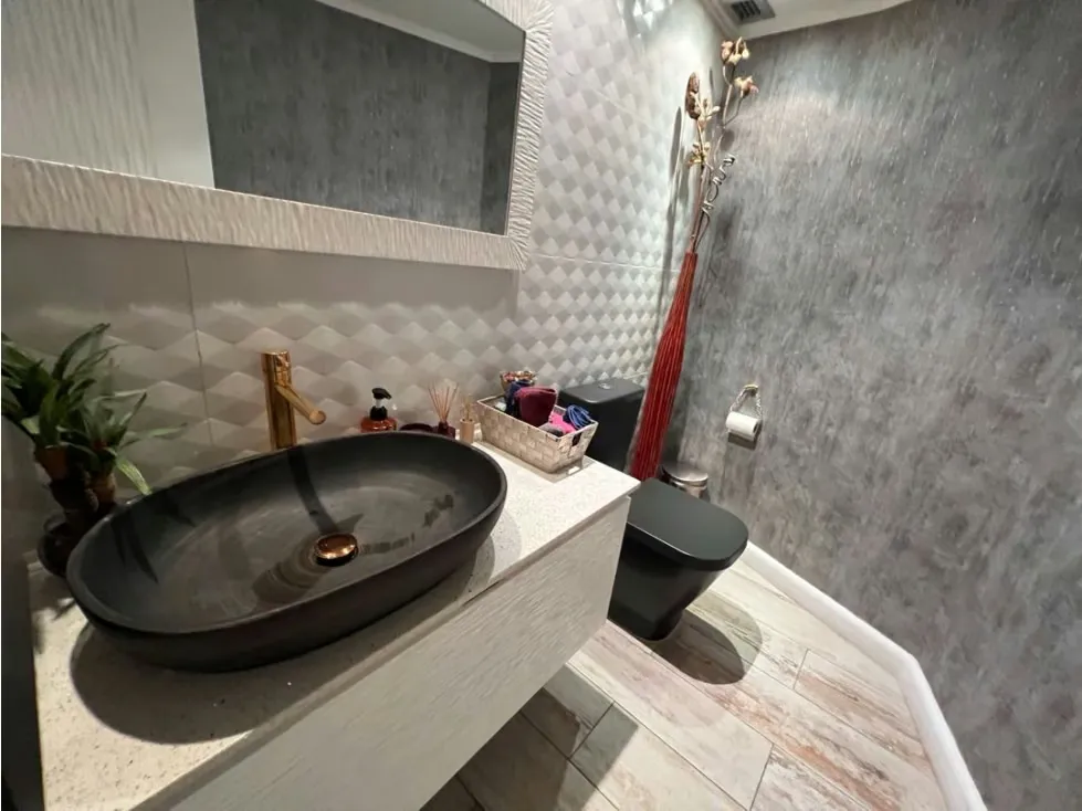 Vendo apartamento 208m2 Colinas de Valle Arriba 8620 - 7
