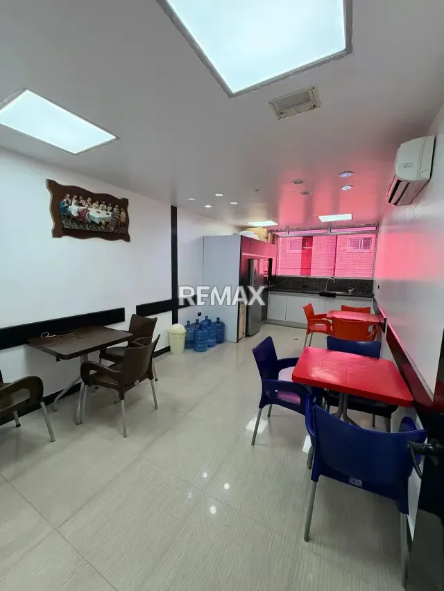 En venta moderno Edificio ubicado en el Centro de Barquisimeto - 7