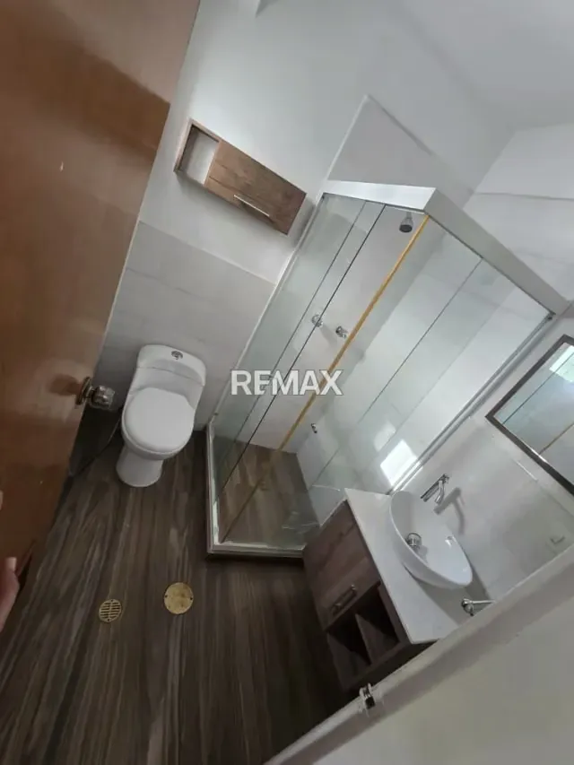 En Venta hermoso apartamento duplex en Habita Colina Av. Bolivariana - 4
