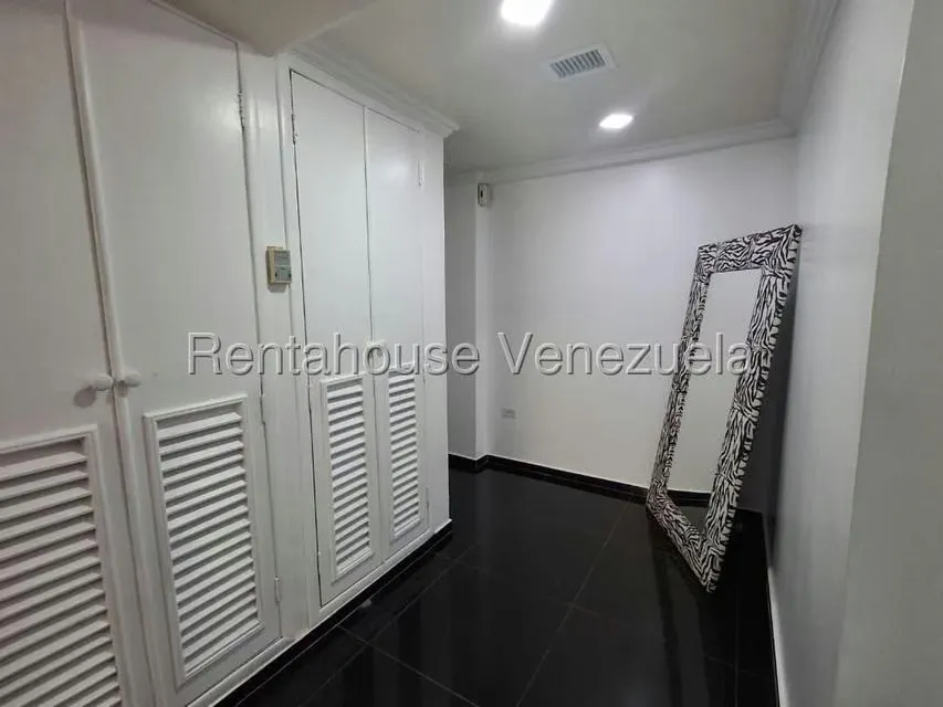 Apartamento (1 Nivel) en Venta en Porlamar, Nueva Esparta - 9