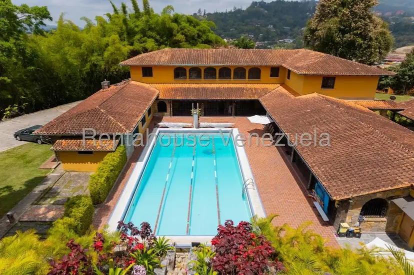 Casa (Duplex) en Venta en La Lagunita Country Club, Distrito Metropolitano