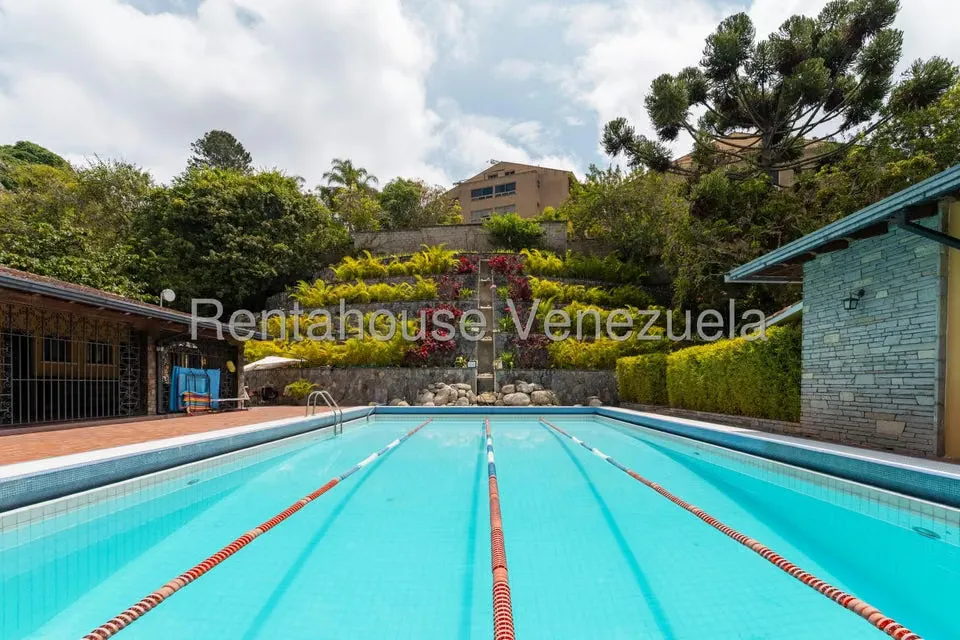 Casa (Duplex) en Venta en La Lagunita Country Club, Distrito Metropolitano - 3