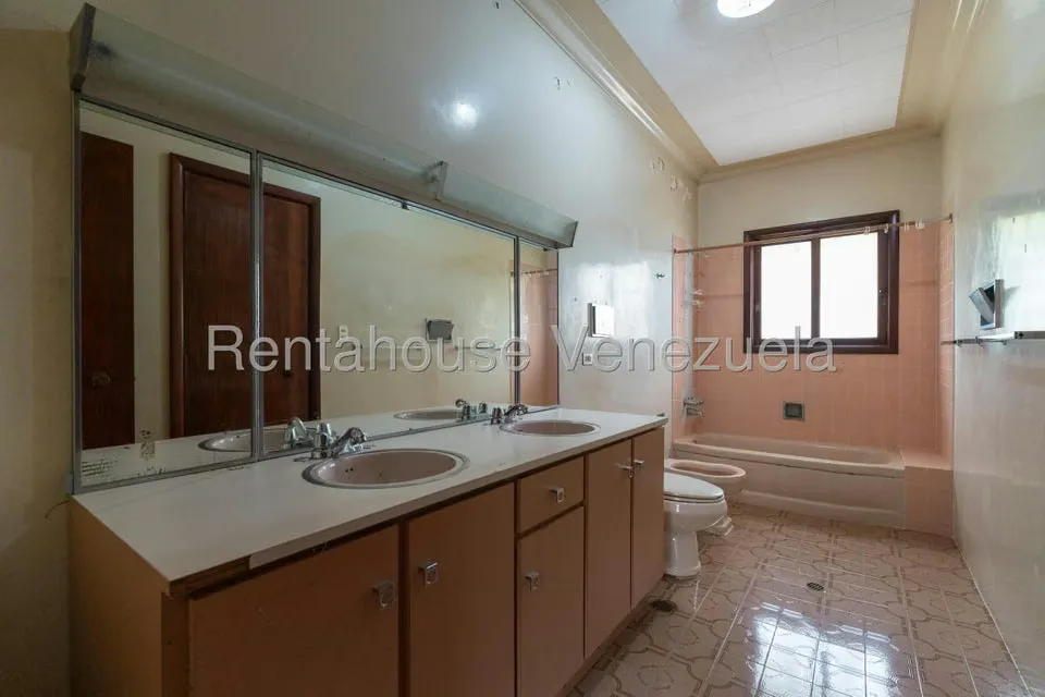 Casa (Duplex) en Venta en La Lagunita Country Club, Distrito Metropolitano - 33