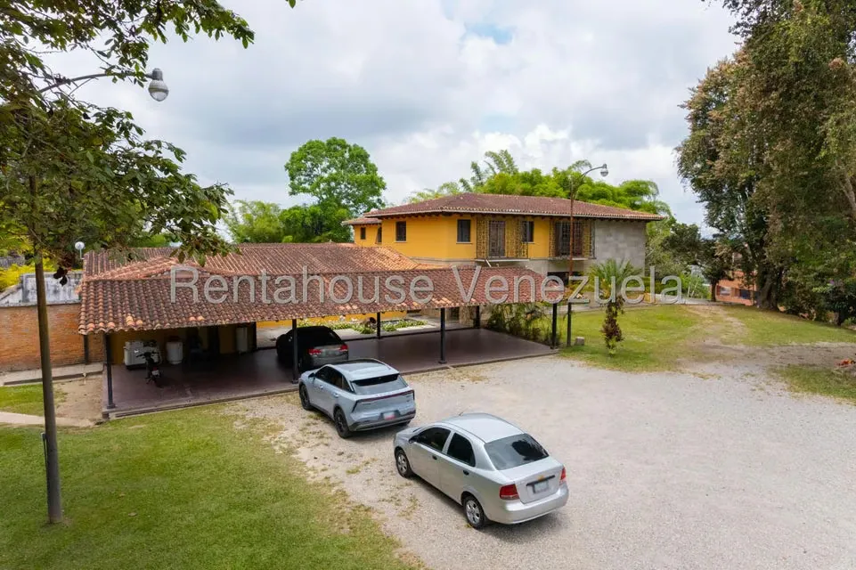 Casa (Duplex) en Venta en La Lagunita Country Club, Distrito Metropolitano - 45