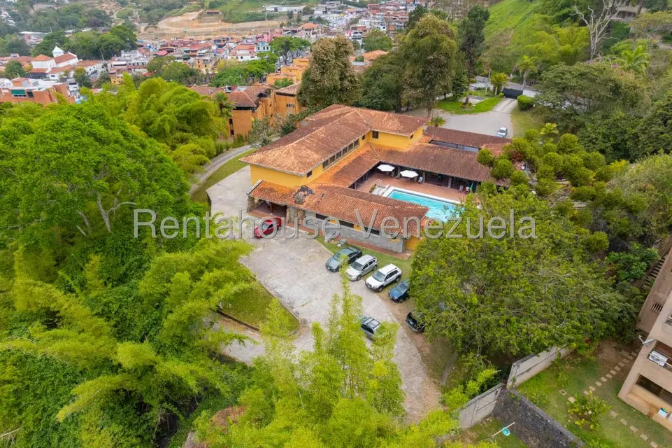 Casa (Duplex) en Venta en La Lagunita Country Club, Distrito Metropolitano - 55