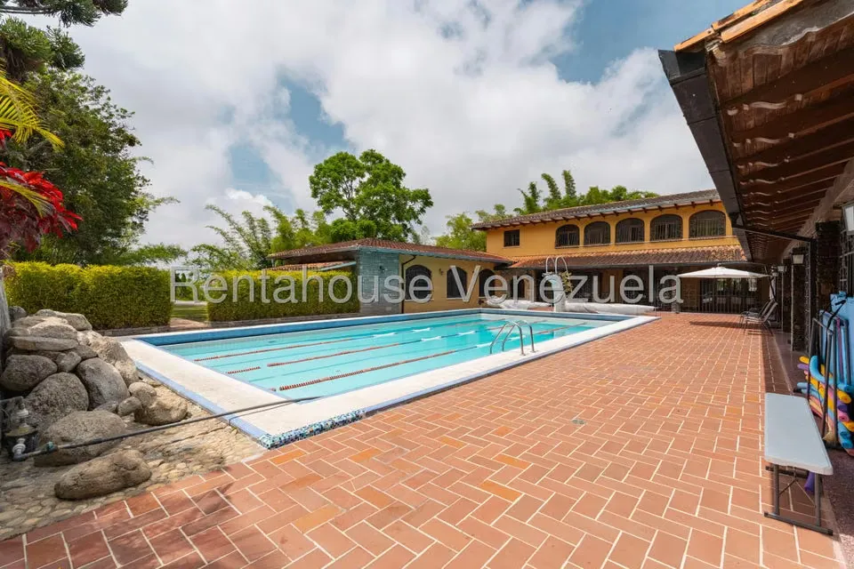 Casa (Duplex) en Venta en La Lagunita Country Club, Distrito Metropolitano - 62