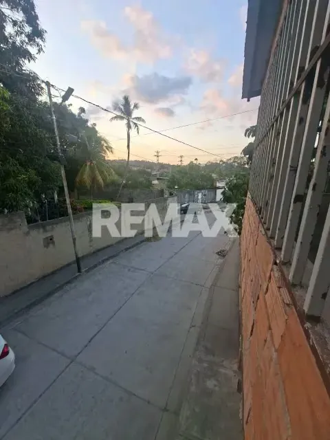 CASA COMERCIAL EN AGUA VIVA - 8