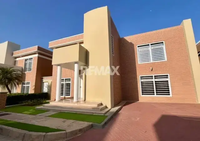 Casa en Venta Urb. Villas Paraiso
