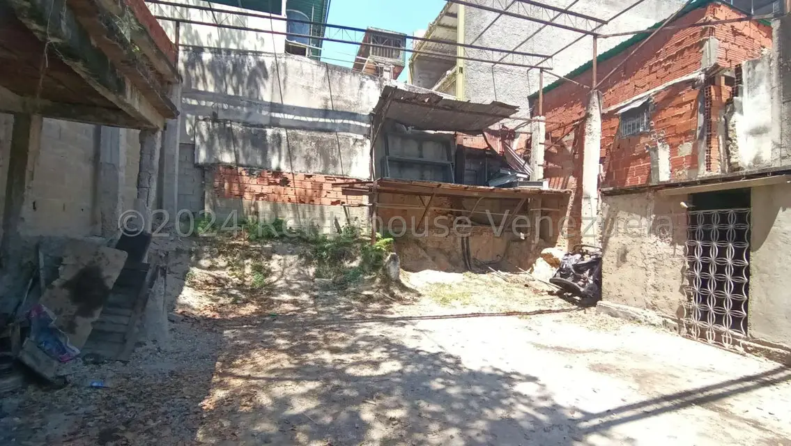 Terreno (Comercial) en Venta en Catia, Distrito Metropolitano - 14